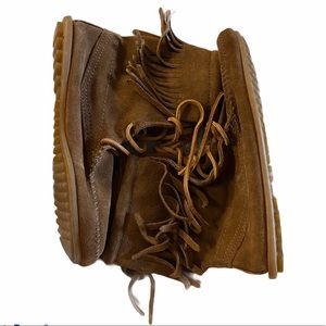 Minnetonka Brown Fringe Moccasin Boots